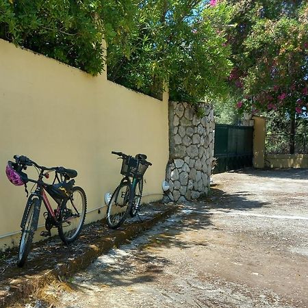 Olea Home Agia Pelagia Chlomou Exterior photo